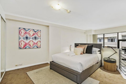 Light-filled Loft: Best Location In Sydney - Accommodation Brisbane 3