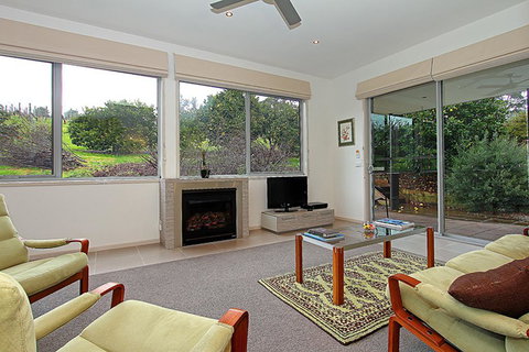 Limetree Hideaway - Accommodation Brisbane 0