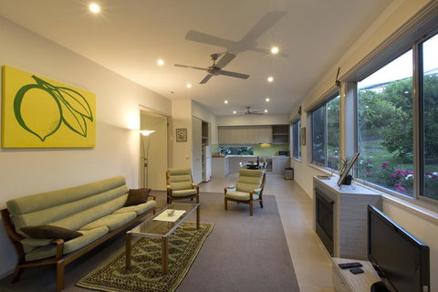 Limetree Hideaway - Accommodation Brisbane 2