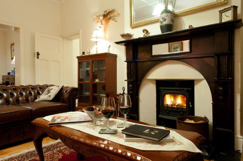 Linfield Cottage - Accommodation Brisbane 2