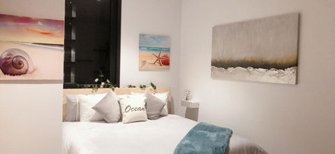 LUXURY KING APARTMENT PARRAMATTA CBD 1 MIN FROM STATION & WESTFIELD Sleeps 4 - Accommodation Brisbane 1