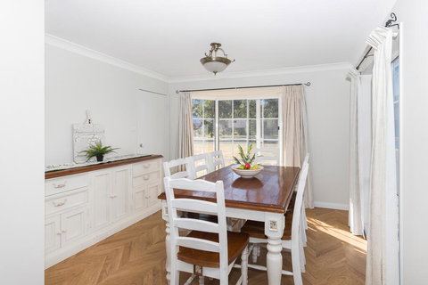 Macleay Street 23, Narrawallee - Accommodation Brisbane 3