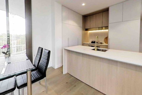 Macquarie Park 2beds 2 Bath 400m To Station, Free WIFI, Parking, Netflix - Accommodation Brisbane 3