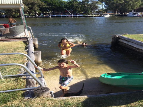 Mandurah Riverfront Holiday Rental - Accommodation Brisbane 1