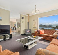 Manfield City Waterfront View Cottage - Accommodation Brisbane