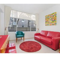 Manly Tranquil Escape - Modern Flat With Pool - Accommodation Brisbane