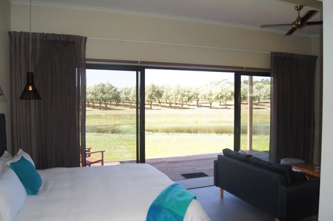 Manzanillo Grove Villa - Accommodation Brisbane 0