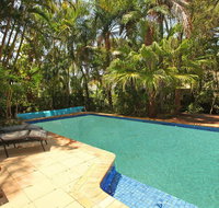 Mayfield 23 - 5 BDRM Home with Pool - Accommodation Brisbane