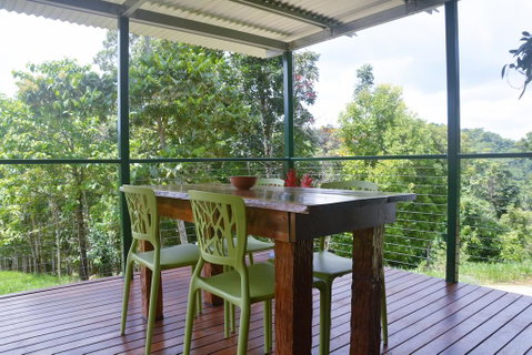 Mena Creek Flower House - Accommodation Brisbane 2