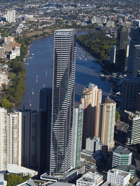 Meriton Suites Adelaide Street - Accommodation Brisbane 3