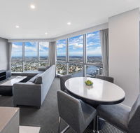 Meriton Suites Adelaide Street - Accommodation Brisbane