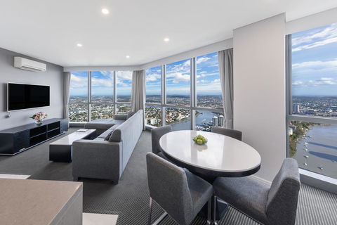 Meriton Suites Adelaide Street - Accommodation Brisbane 0