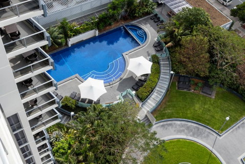 Meriton Suites Broadbeach - Accommodation Brisbane 0