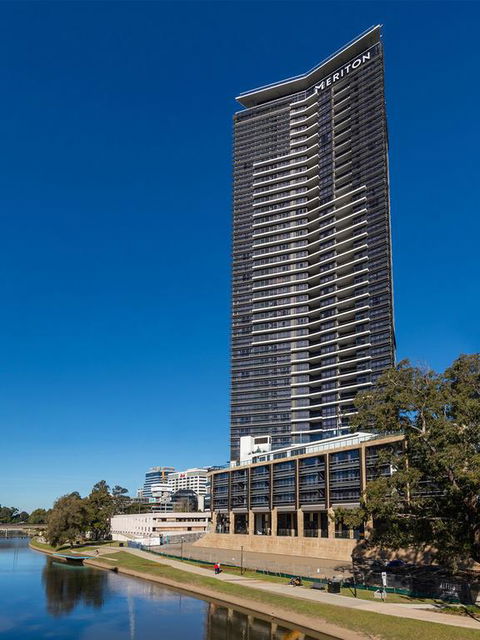 Meriton Suites Church Street, Parramatta - Accommodation Brisbane 3