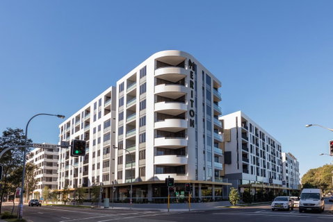 Meriton Suites Coward Street, Mascot - Accommodation Brisbane 1