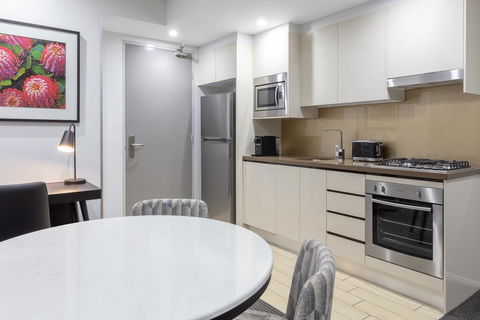 Meriton Suites North Ryde - Accommodation Brisbane 1