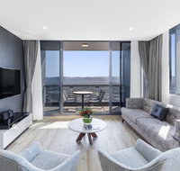 Meriton Suites Southport - Accommodation Brisbane