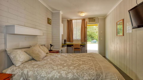 Millers Cottage Motel - Accommodation Brisbane 2