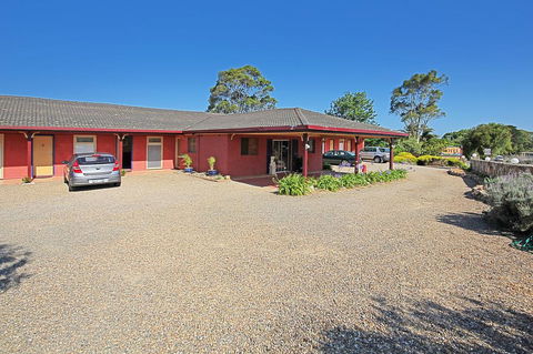 Milton Village Motel - Accommodation Brisbane 2