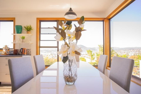 Moonah House-10 Mins To CBD & MONA, 4BR, 2 BATH, Great View, Park 3 Cars, Sleep 11, King Bed, En-suite - Accommodation Brisbane 0