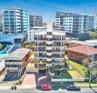 Moreton Towers Unit 1 25 Moreton Pde Kings Beach - Accommodation Brisbane