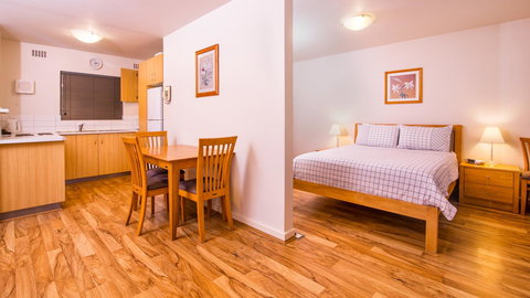 Dowler Apartments Subiaco - Accommodation Brisbane 6