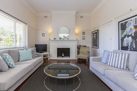 Cottesloe Bel-Air Apartment - Accommodation Brisbane 2