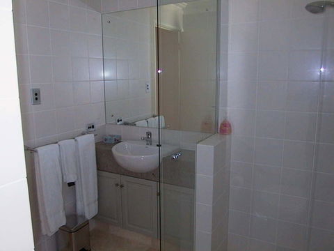 West End District Apartments - Accommodation Brisbane 19