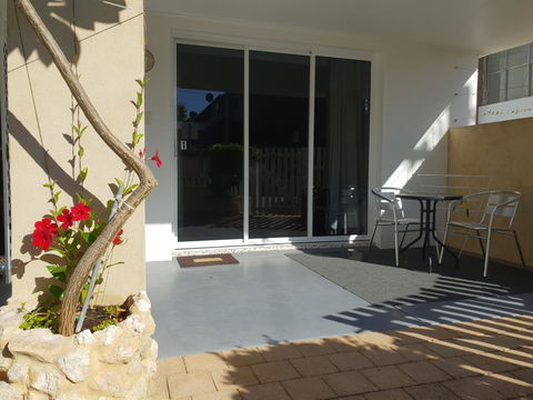 Stirling Apartments - Studio 1 - Accommodation Brisbane 7