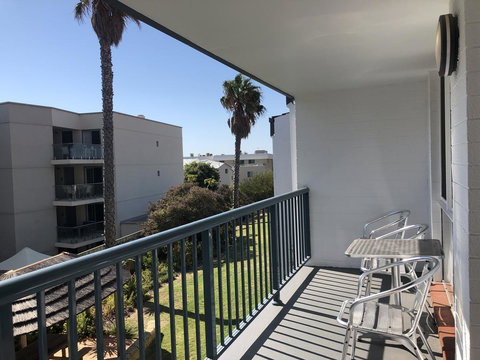 West Beach Lagoon 218 - Outstanding Value! - Accommodation Brisbane 12