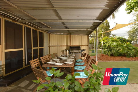 Midgard Cottage - Great Location & Close To Airport - Accommodation Brisbane 0