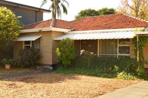 Midgard Cottage - Great Location & Close To Airport - Accommodation Brisbane 16
