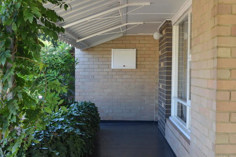 Midgard Cottage - Great Location & Close To Airport - Accommodation Brisbane 9