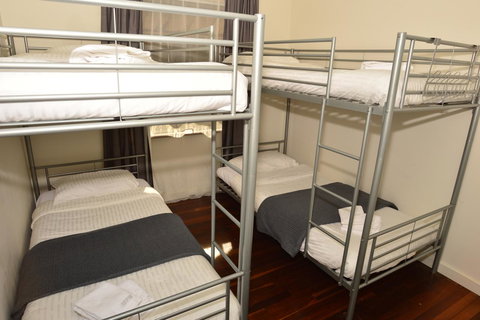 Midgard Cottage - Great Location & Close To Airport - Accommodation Brisbane 17