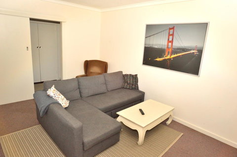 Midgard Cottage - Great Location & Close To Airport - Accommodation Brisbane 8
