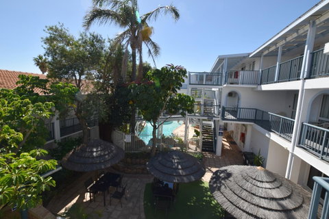 West Beach Lagoon 114 â€“ Ocean Views - Accommodation Brisbane 11