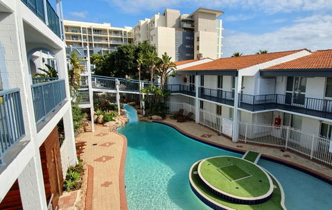 West Beach Lagoon 114 â€“ Ocean Views - Accommodation Brisbane 0