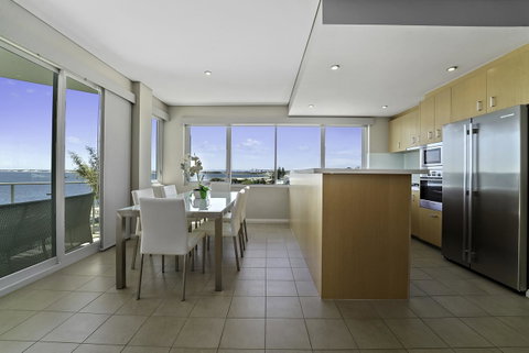 Luxury Suite Bunbury - Accommodation Brisbane 9