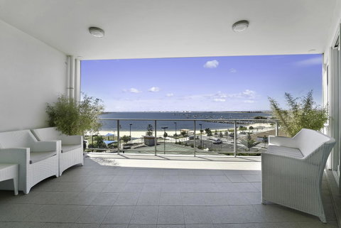 Luxury Suite Bunbury - Accommodation Brisbane 2