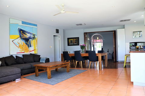 Fremantle Heritage Home For You To Enjoy! - Accommodation Brisbane 12