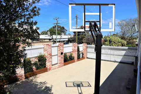 Fremantle Heritage Home For You To Enjoy! - Accommodation Brisbane 8