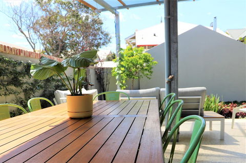 Fremantle Heritage Home For You To Enjoy! - Accommodation Brisbane 5