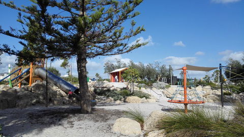 Alkimos Beach Cottage - Accommodation Brisbane 14