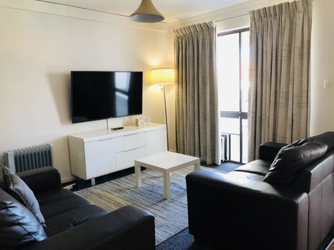 West Beach Lagoon 107 - Great Value - Accommodation Brisbane 6