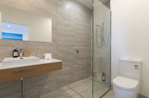 Sunset Place Apartments - Accommodation Brisbane 12