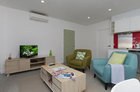 Sunset Place Apartments - Accommodation Brisbane 30