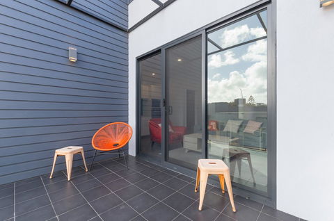 Sunset Place Apartments - Accommodation Brisbane 11