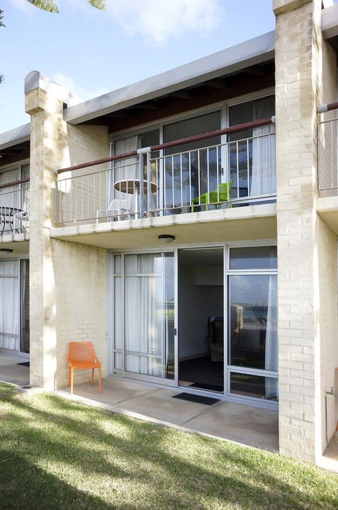 Oceanside 8 - Accommodation Brisbane 16