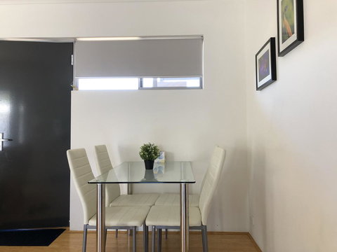 Gerring Court With Free 1 Car Bay Parking - Accommodation Brisbane 15