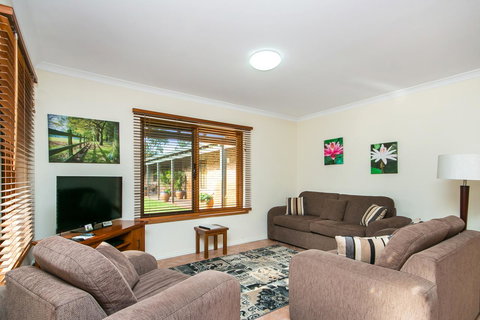 Coranda Lodge - Accommodation Brisbane 0